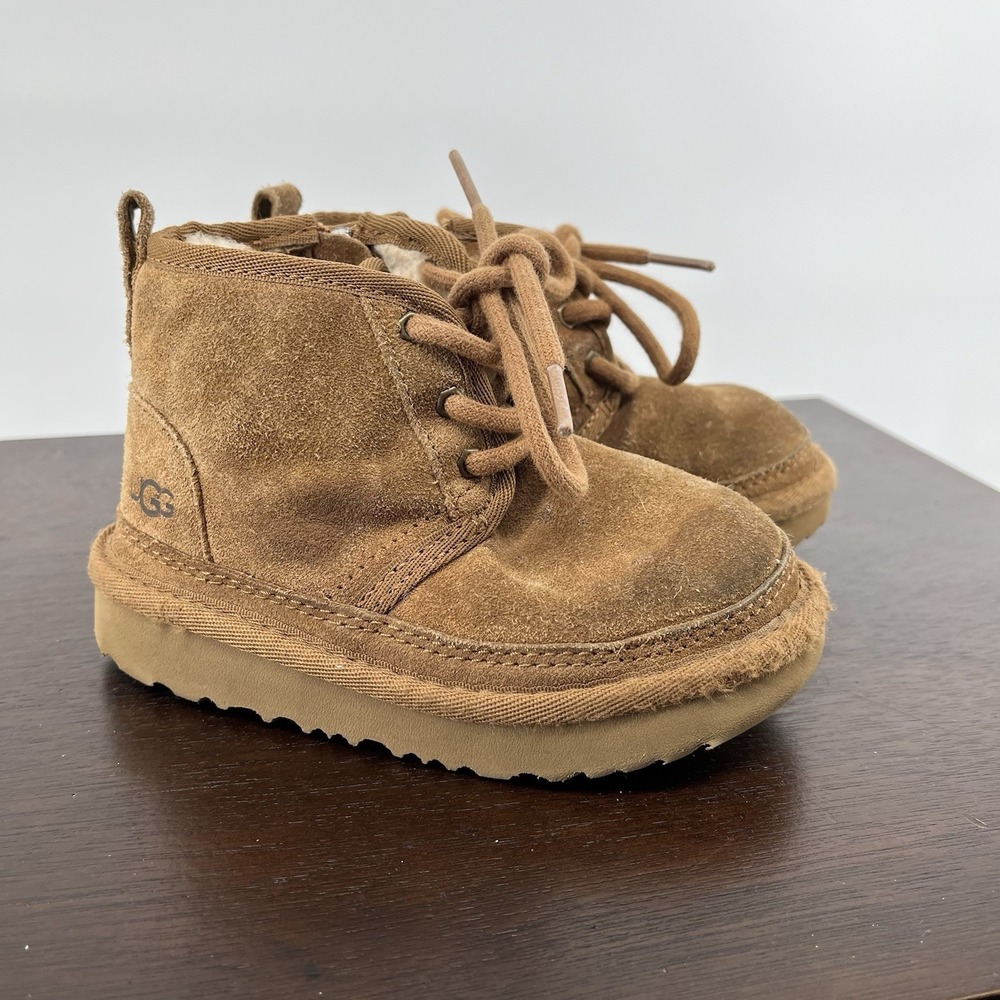 UGG Neumel II Boots Toddler Size 8 Chestnut Suede Lined Side Zip Children Winter